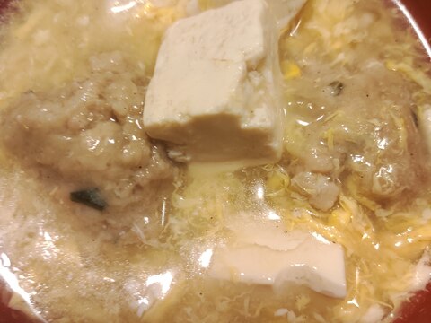 豆腐と肉団子と卵の中華スープ